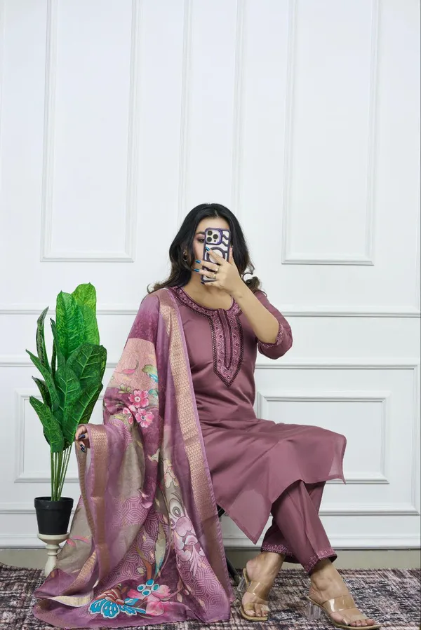 Mauve_Roman_Silk_Embroidered_Kurta_Set_With_Dupatta_For_Woman