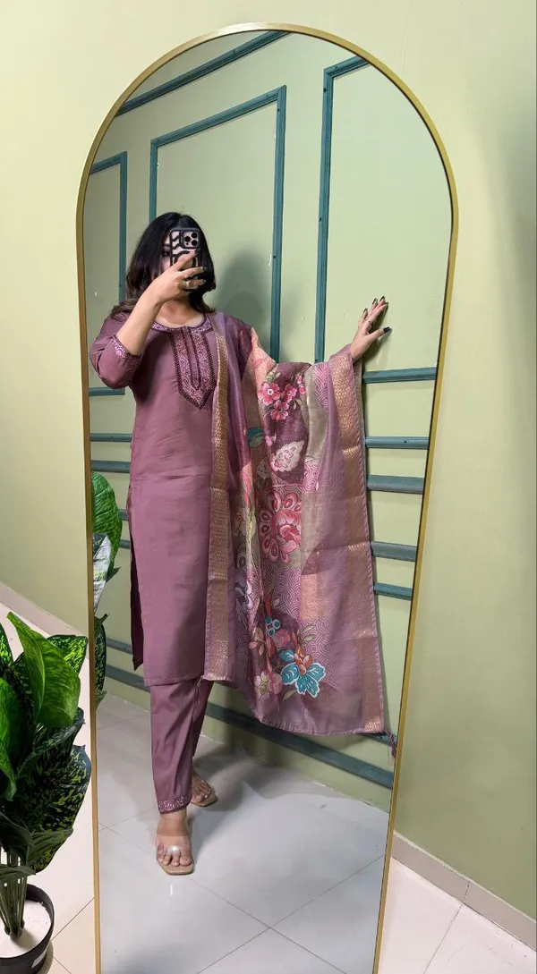 Mauve_Roman_Silk_Embroidered_Kurta_Set_With_Dupatta_For_Woman