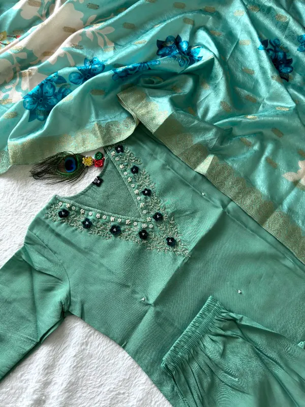 Sea_Green_Roman_Silk_Embroidered_Kurta_Set_With_Dupatta_For_Woman