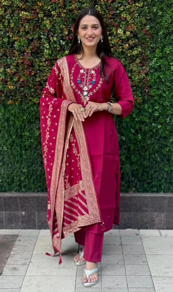 Maroon_Roman_Silk_Embroidered_Kurta_Set_With_Banarasi_Dupatta_For_Woman