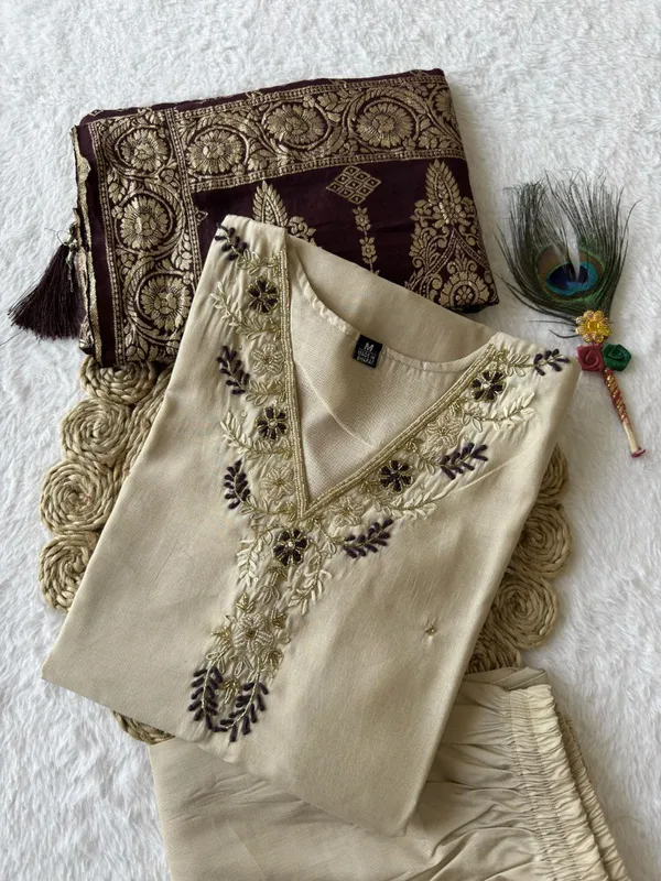 Pistachio_Green_Roman_Silk_Embroidered_Salwar_Suit_Set_With_Banarasi_Dupatta_For_Woman