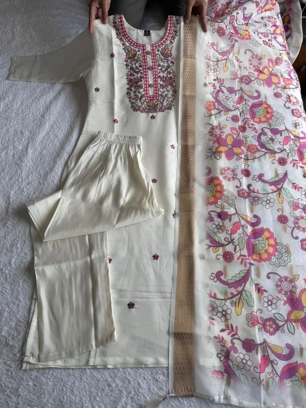 White_Roman_Silk_Embroidered_Ethnic_Kurta_Set_With_Floral_Dupatta_For_Woman