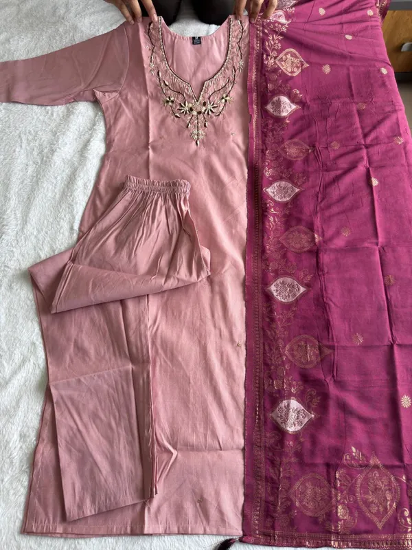 Pink_And_Maroon_Roman_Silk_Embroidered_Salwar_Suit_Set_With_Banarasi_Dupatta_For_Woman