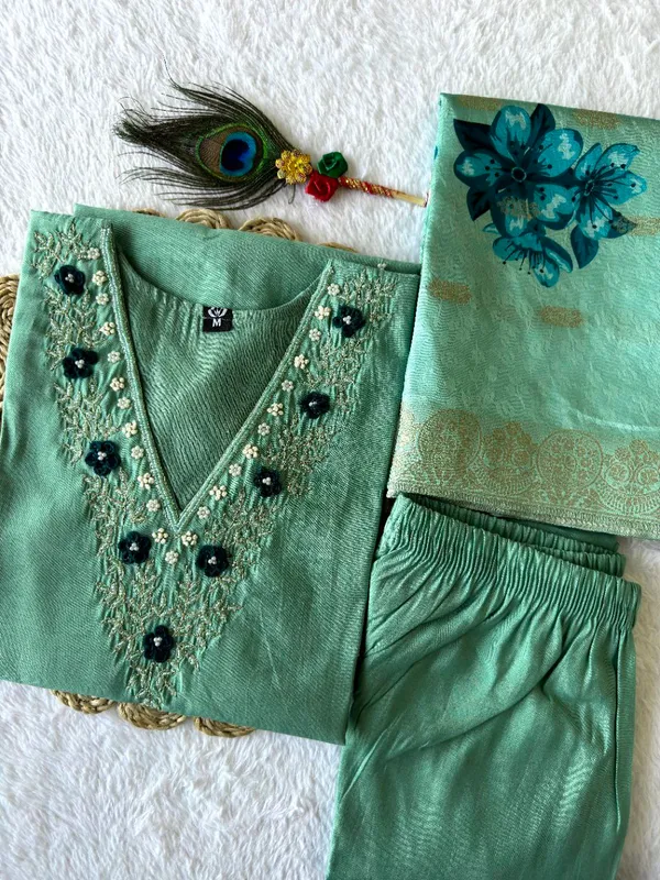 Sea_Green_Roman_Silk_Embroidered_Kurta_Set_With_Dupatta_For_Woman