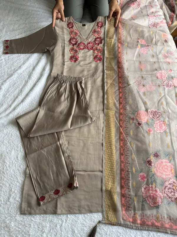 Grey_Roman_Silk_Embroidered_Kurta_Set_With_Floral_Dupatta_For_Woman