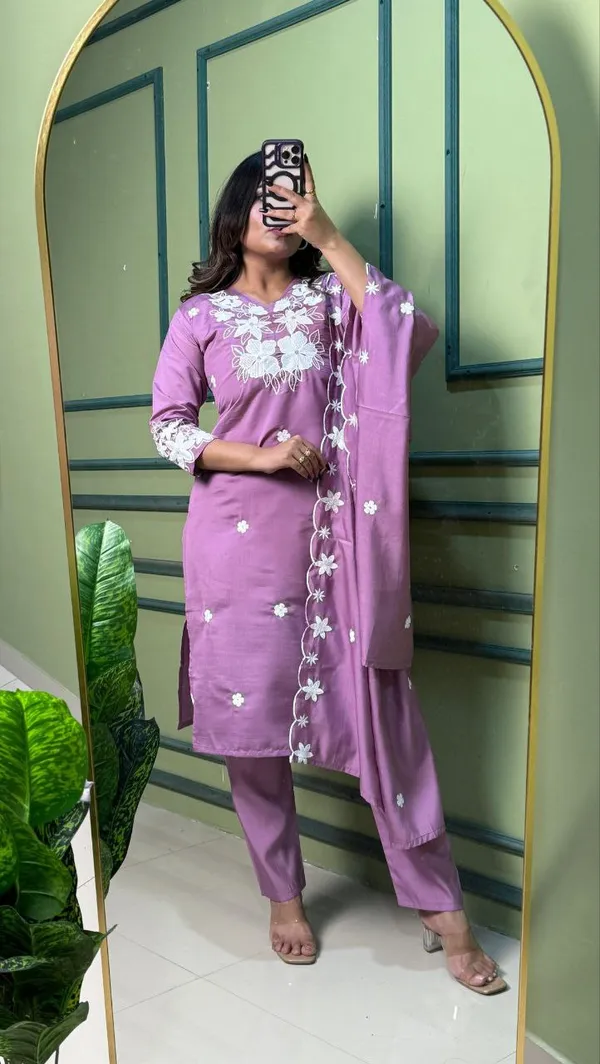 Mauve_Purple_Roman_Silk_Embroidered_Ethnic_Suit_Set_With_Dupatta_For_Woman