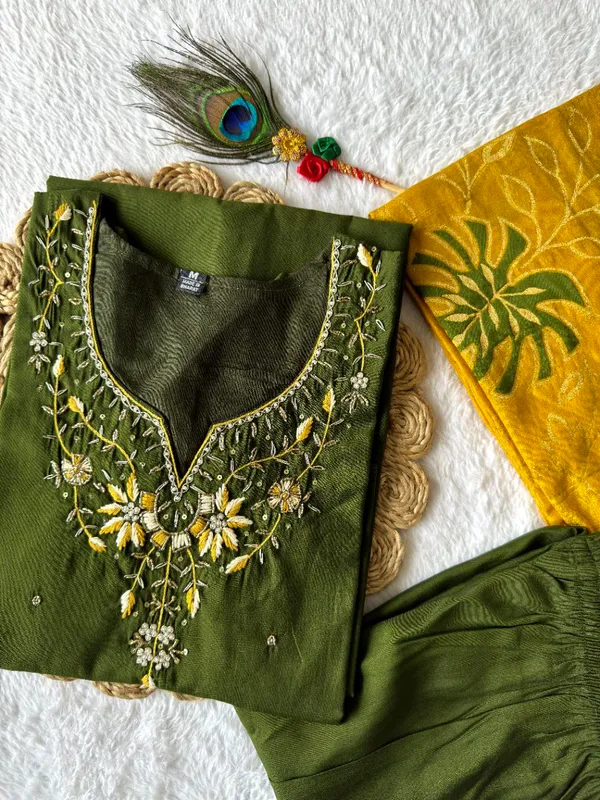 Mehendi_Green_Roman_Silk_Embroidered_Salwar_Suit_With_Dupatta_For_Woman