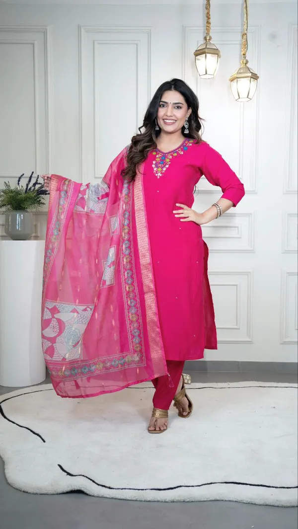 Pink_Roman_Silk_Embroidered_Salwar_Suit_Set_With_Banarasi_Dupatta_For_Woman