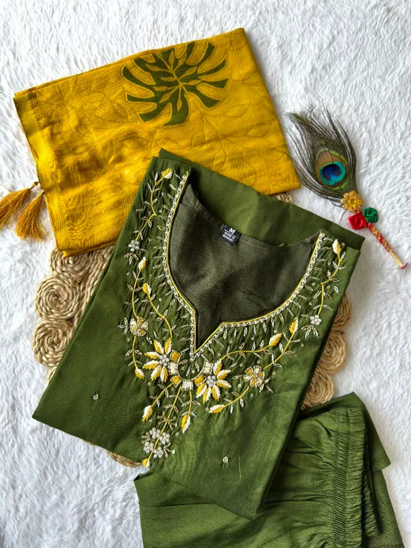 Mehendi_Green_Roman_Silk_Embroidered_Salwar_Suit_With_Dupatta_For_Woman