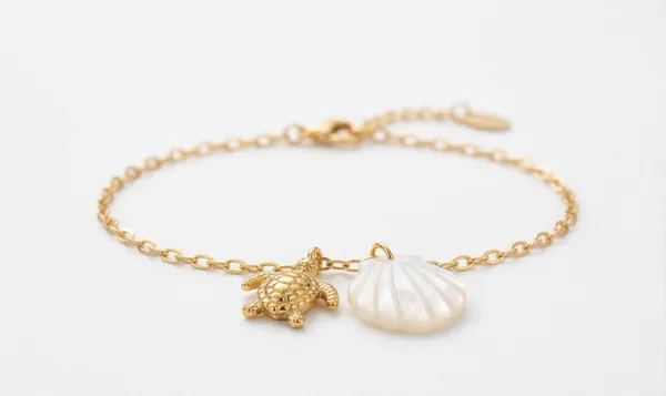 Gold_Turtle_&_Shell_Charm_Bracelet
