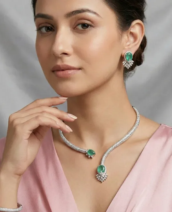 Emerald_Green_Stone_Choker_Set_With_Silver_Tone_Finish