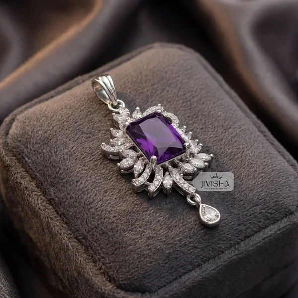 Elegant_Purple_Gemstone_Jewelry_Set_With_Crystal_Accents