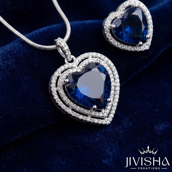 Blue_Heart-Shaped_Crystal_Jewelry_Set_With_Necklace_And_Earrings