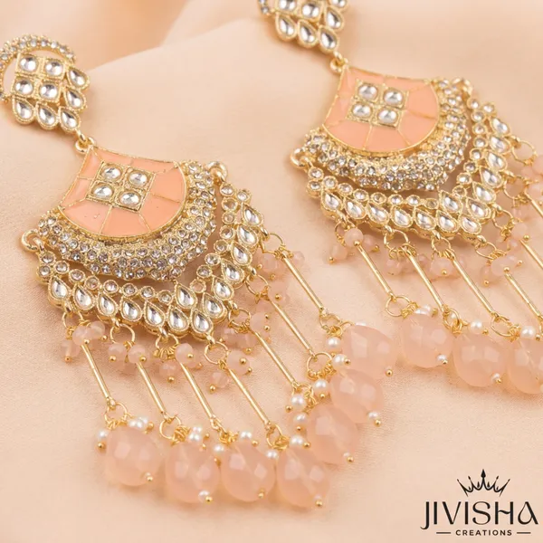 Elegant_Peach_Kundan_Chandbali_Earrings_With_Gold_Detailing