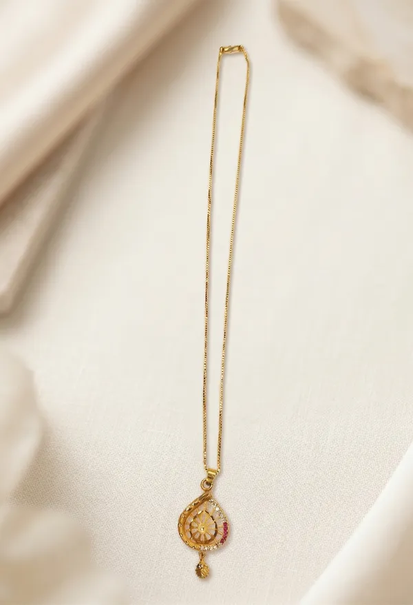Elegant_Gold-Tone_Traditional_Jewelry_Gift_Set