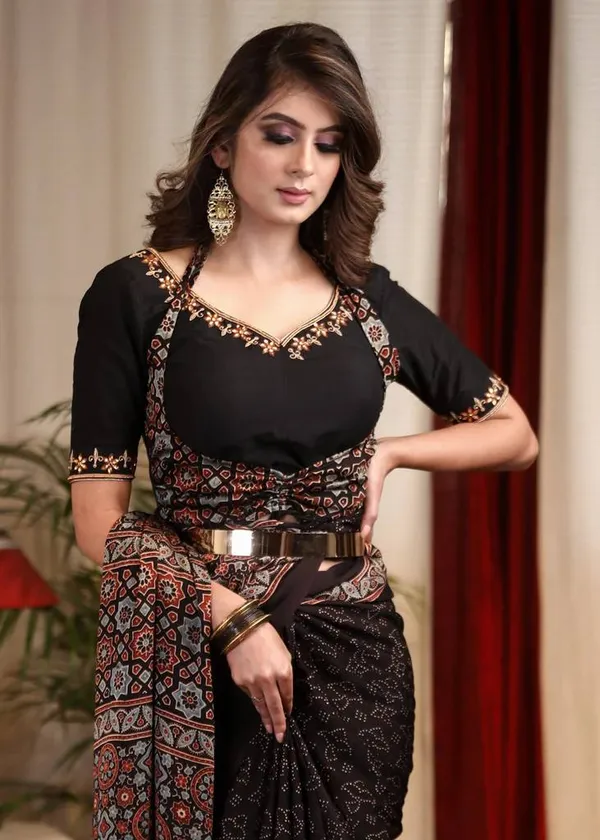 Black_Modal_Silk_Saree_For_Women