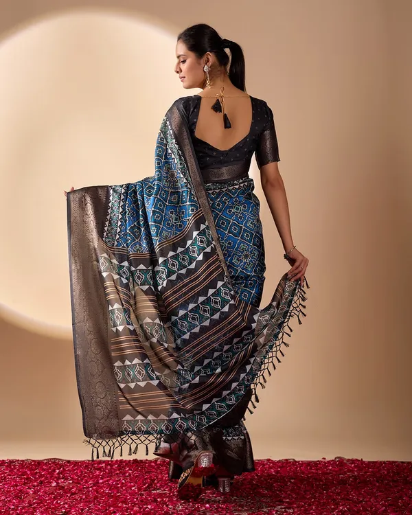 Royal_Blue_Lichi_Silk_Saree_For_Women