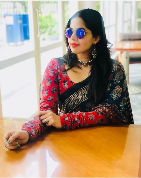 Ajrakh_Print_Unique_And_Artistic_Design_With_Blouse_Piece