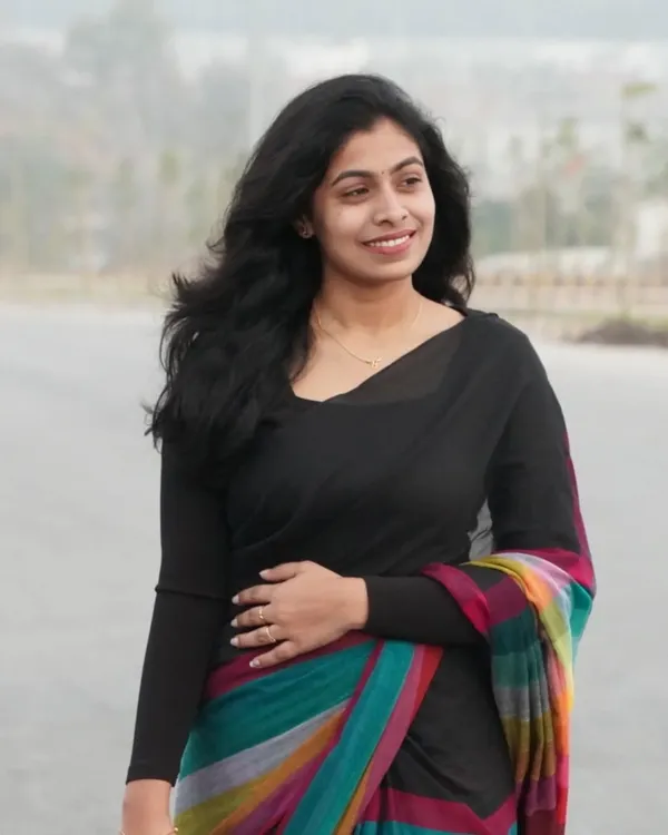 Black_Rainbow_Linen_Saree_For_Women