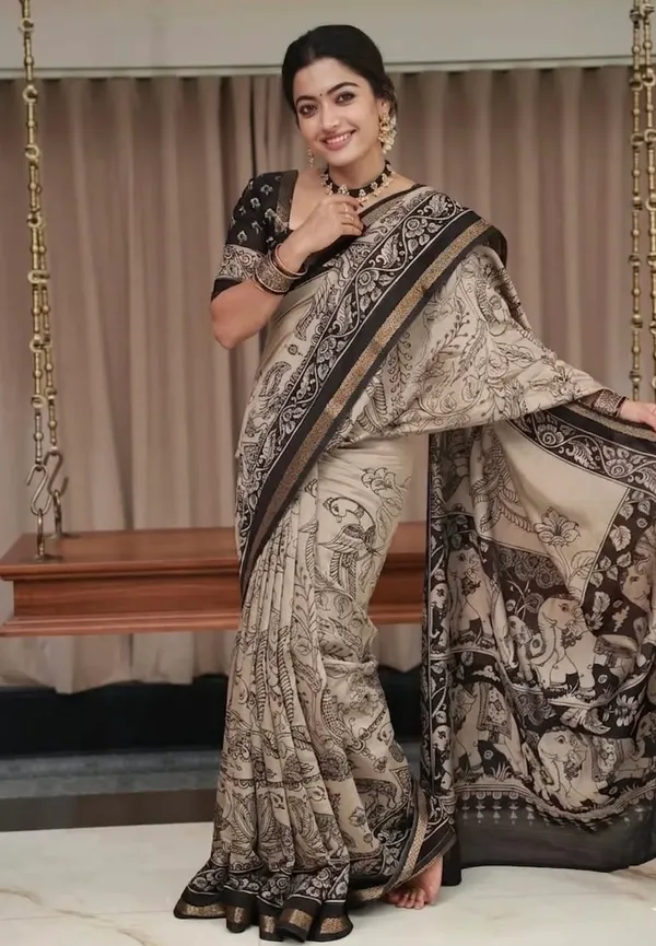 Gray_And_Cream_Cotton_Silk_Saree_For_Women