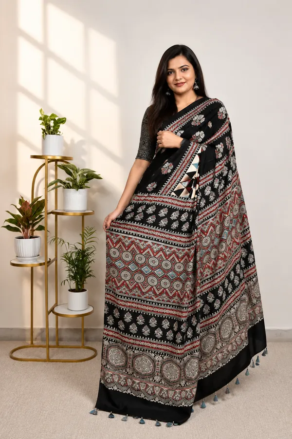 Black_And_Red_Pure_Modal_Silk_Saree_For_Women