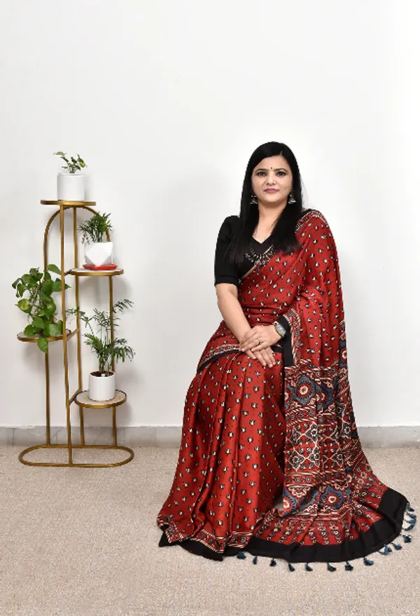 Isha_lotus_Modal_Silk_Saree_For_Women