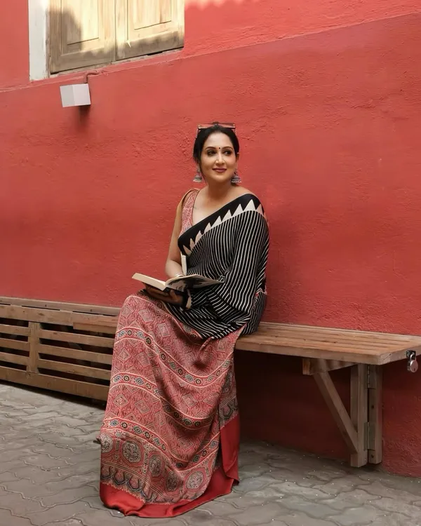 Leheriya_with_Ajarakh_Modal_silk_Saree