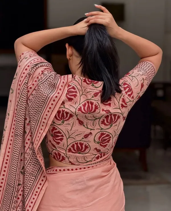 Peach_Mul_Cotton_saree_with_Blouse_Piece