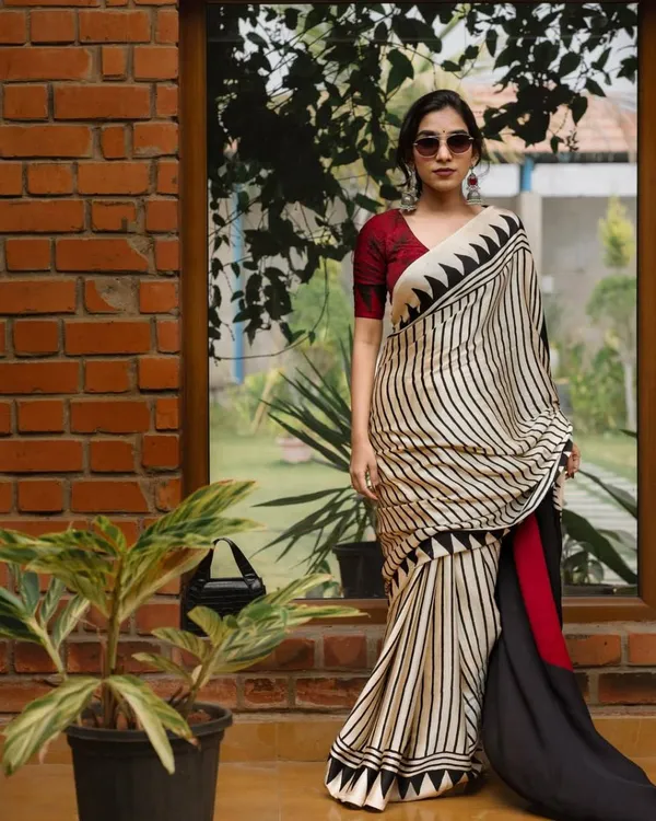 Off_White_Modal_Silk_Saree_For_Women