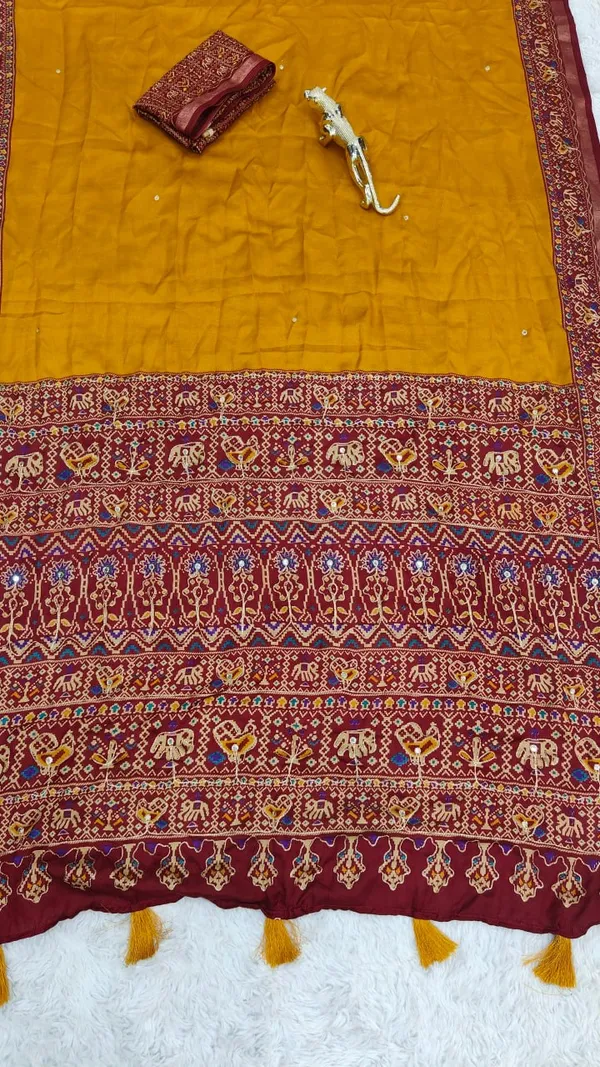Pure_Mul_Mul_Cotton_Patola_Saree_For_Women
