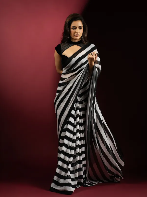 Trending_Party_Wear_Ashika_Rangnath_Fame_Saree_with_Velvet_blouse_Pieace
