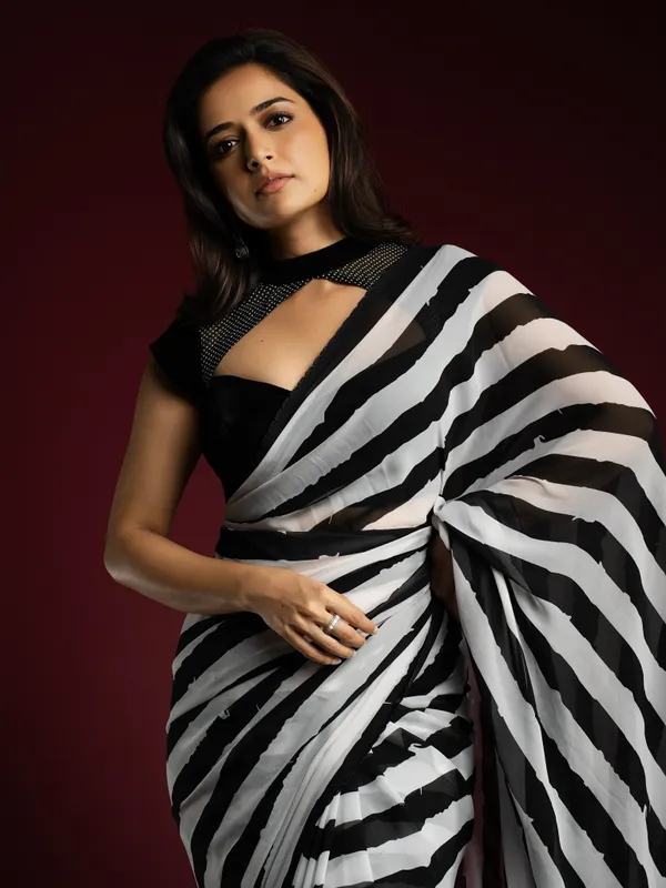Trending_Party_Wear_Ashika_Rangnath_Fame_Saree_with_Velvet_blouse_Pieace