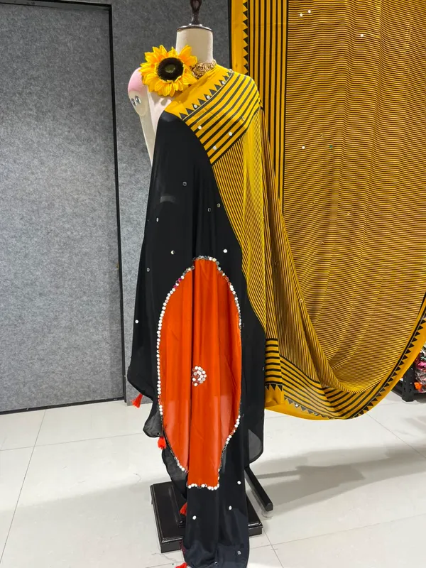 Yellow_Gajji_Silk_Saree_With_Real_Mirror_Work