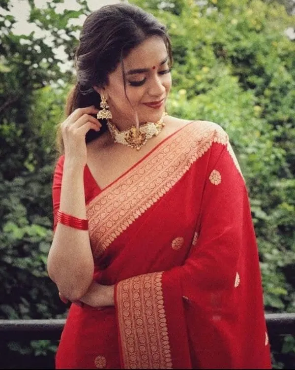 Red_Soft_Banarasi_Saree_For_Women