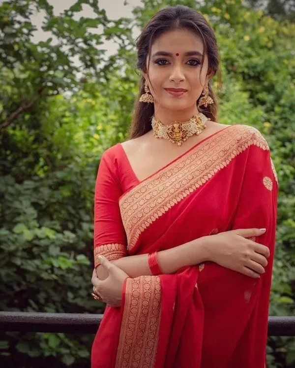 Red_Soft_Banarasi_Saree_For_Women