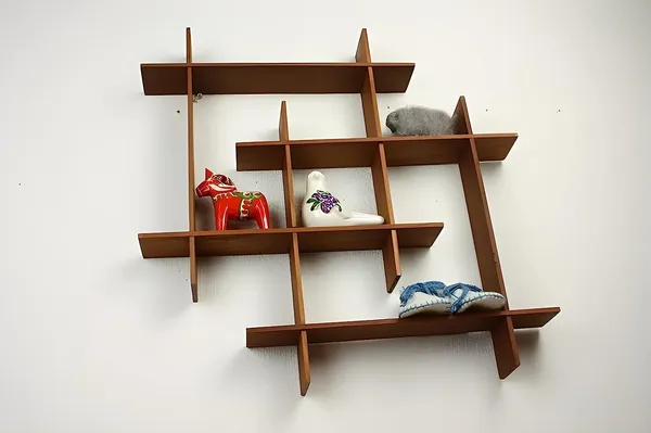 Brown_Wooden_Floating_Wall_Shelves