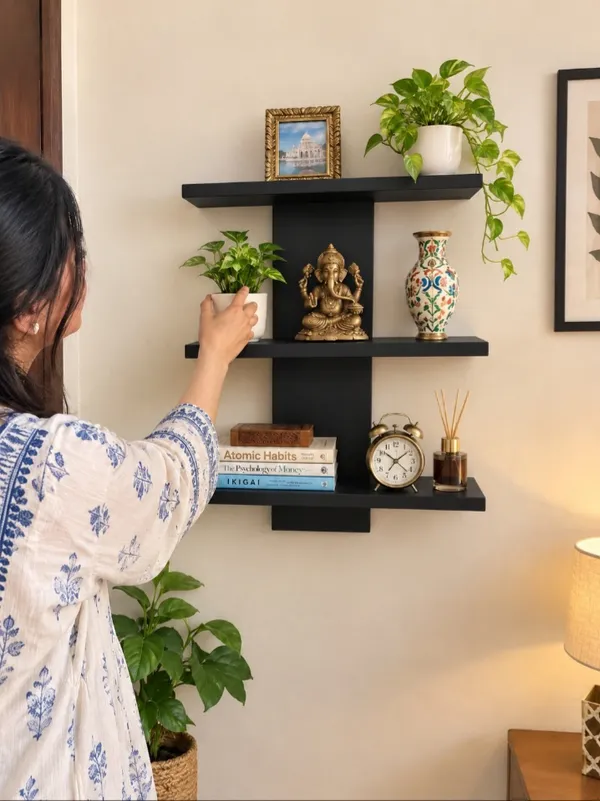 Brown_Wall_Mounted_Wooden_Shelf