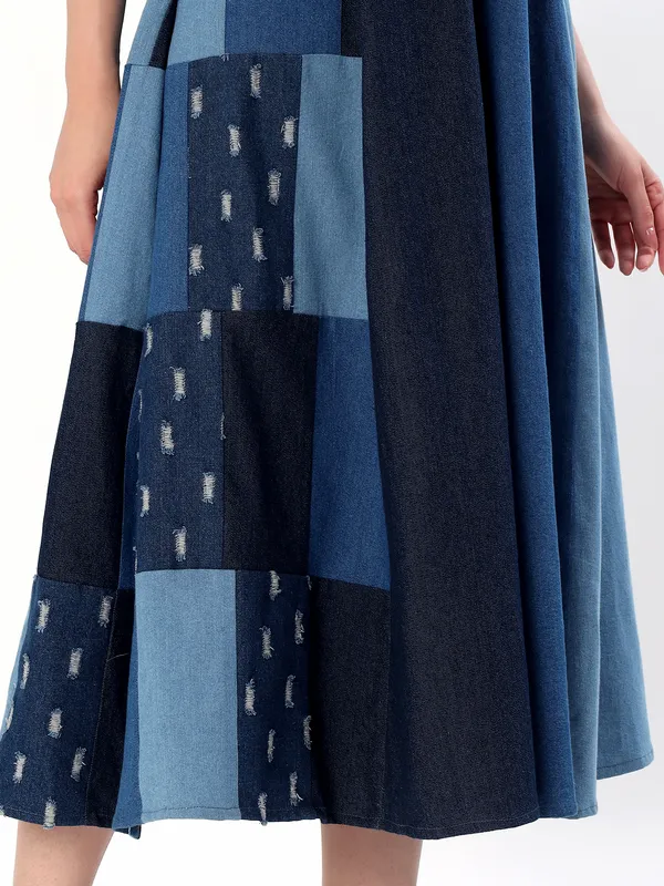 Color_Block_Denim_Dress