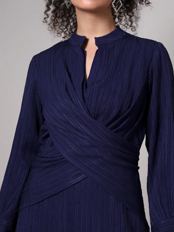 Her_Blue_Texture_Dress