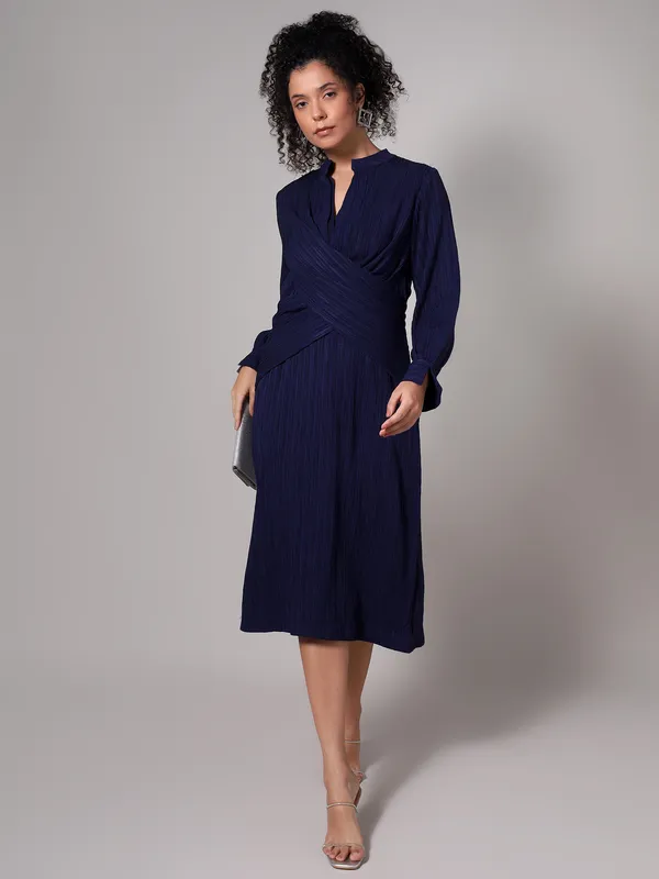 Her_Blue_Texture_Dress