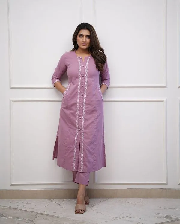 Lavender_Embroidered_Straight_Kurta_Set_With_Pants