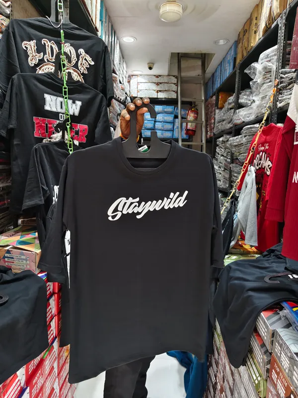 Staywild_Typography_Graphic_Printed_T-Shirt