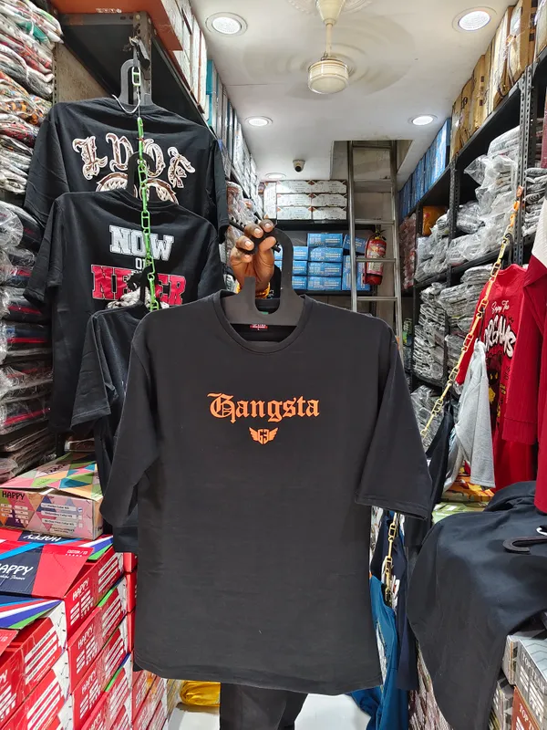 Black_Gangsta_Graphic_T-Shirt_With_Dog_Print