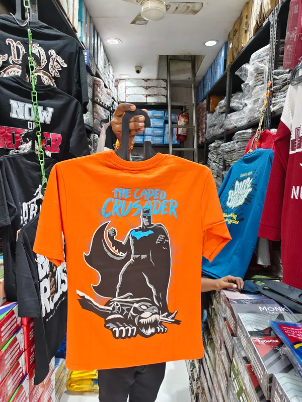 Batman_Graphic_Print_T-Shirt_-_Orange