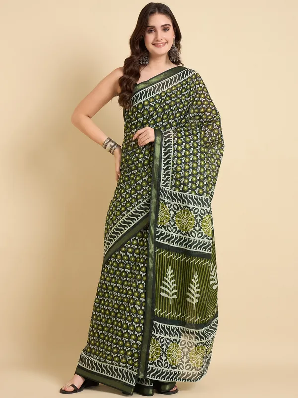 Kaheri_Enterprise-Maheshwari_Silk_Pure_Cotton_Saree_with_Traditional_Border_mendi