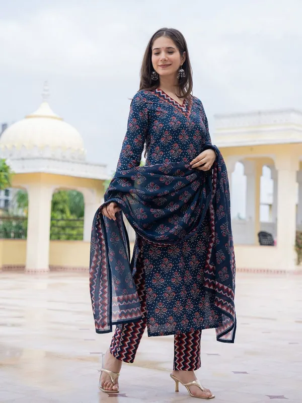 Kaheri_Navy_Blue_Rayon_Printed_Kurti_Pant_Dupatta_Set_for_ladies_2064