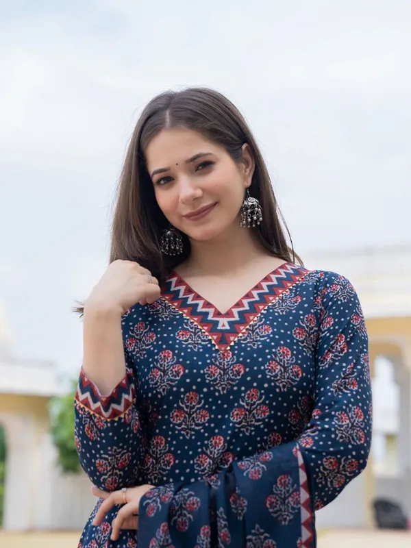 Kaheri_Navy_Blue_Rayon_Printed_Kurti_Pant_Dupatta_Set_for_ladies_2064