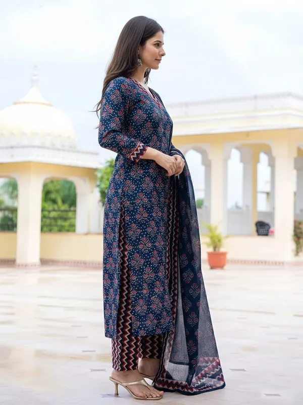 Kaheri_Navy_Blue_Rayon_Printed_Kurti_Pant_Dupatta_Set_for_ladies_2064