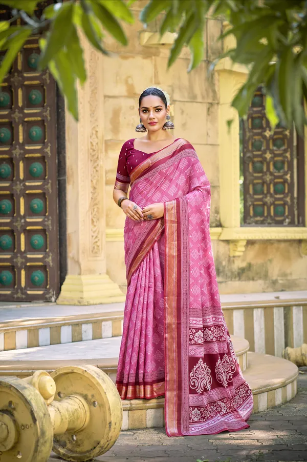 Kaheri_Saree_-_Premium_Mal_Cotton_Saree_in_Onion_Pink_with_Wine_Pallu_zalak