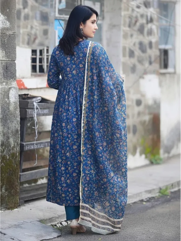 Morpich_Rayon_Printed_Kurti_Pant_Dupatta_Set_|_Kaheri_Enterprise